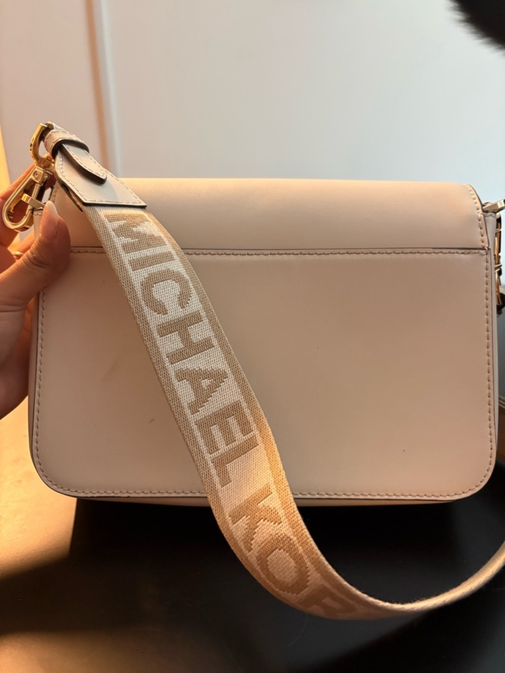 Michael Kors Beige Leather Crossbody Bag with Gold Hardware - Picture 5 of 5